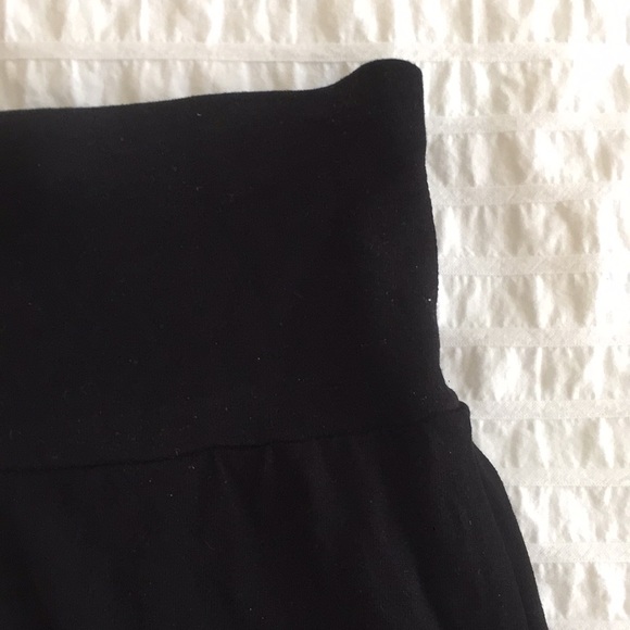 Joe Fresh Black Skirt - Picture 4 of 6